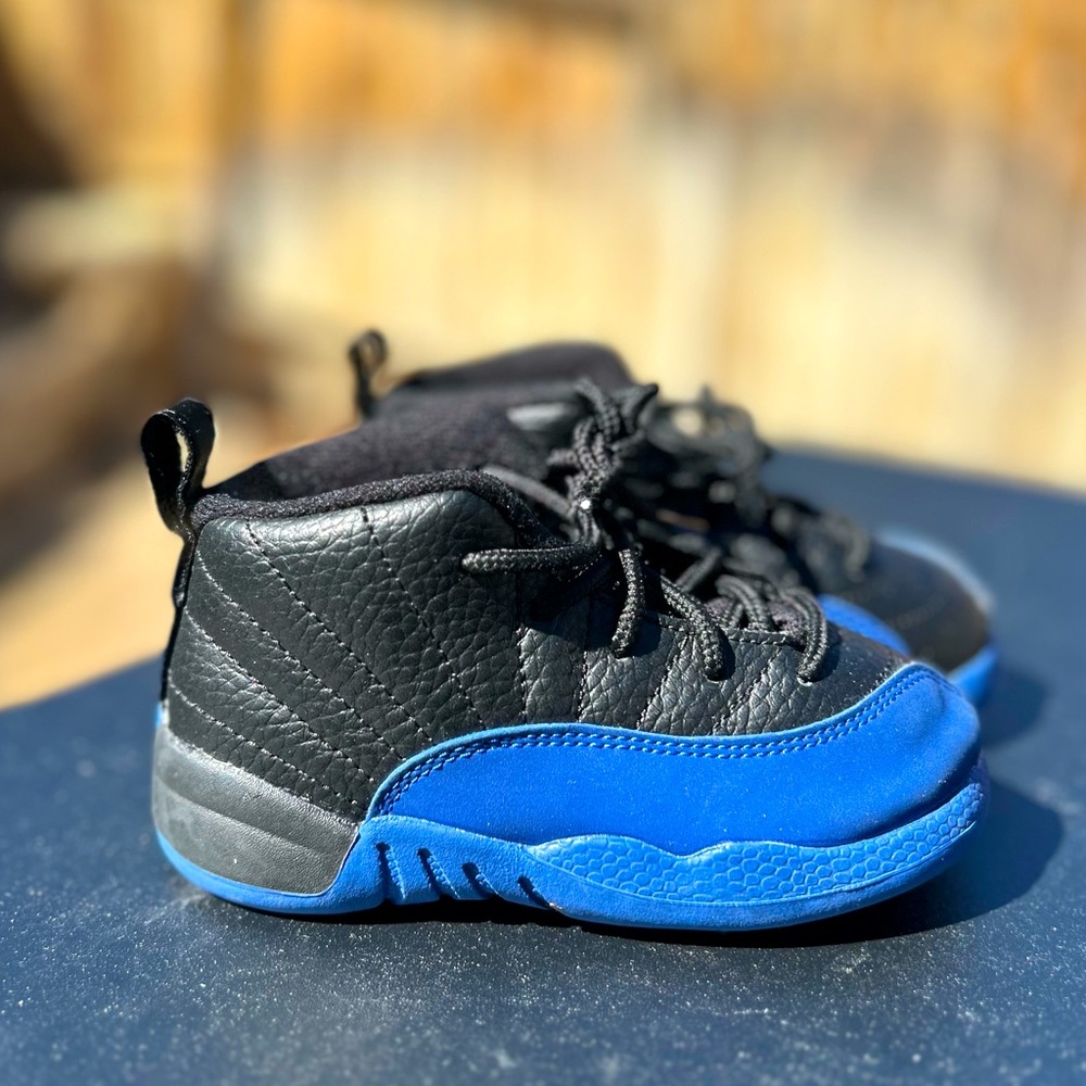 JORDAN Kid's 12 Retro Black/Blue Sneaker